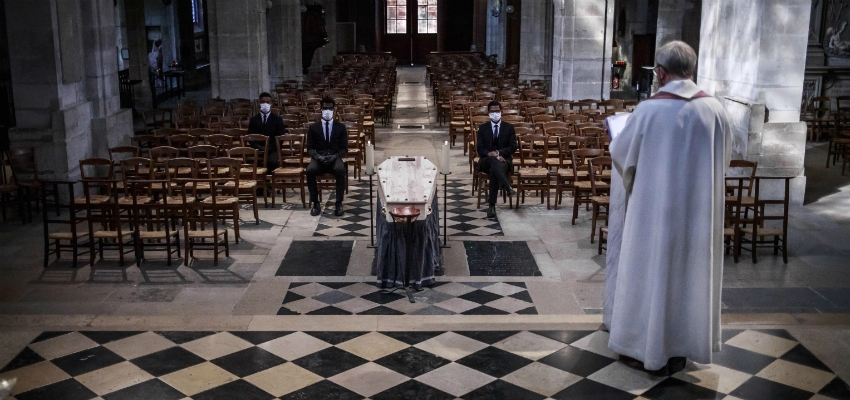 Image accompanying «In sicurezza si potrà visitare un museo ma non si può celebrare una funzione religiosa? Questa decisione è incomprensibile»