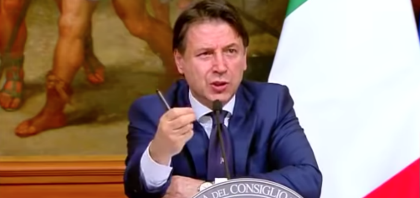 Image accompanying «Credo che i governi di centrodestra abbiano regolarizzato all’incirca 877 mila migranti, quelli di centrosinistra 500 mila e rotti»