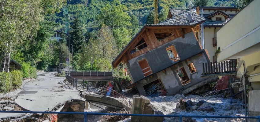 Image accompanying «Dati scientifici, in questo caso di Ispra, ci rammentano che il 91 per cento dei comuni italiani si trova in zone a rischio [idrogeologico], seppure a rischio 